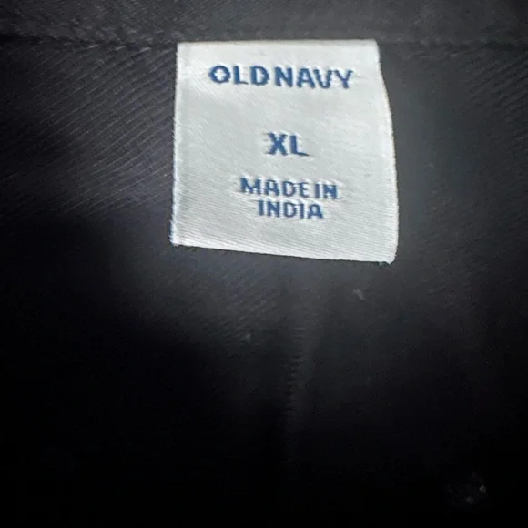 Women’s Old Navy black with white polka dots button up top - Picture 3 of 4